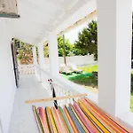 펜션 Serenity By Konnect, Next To The