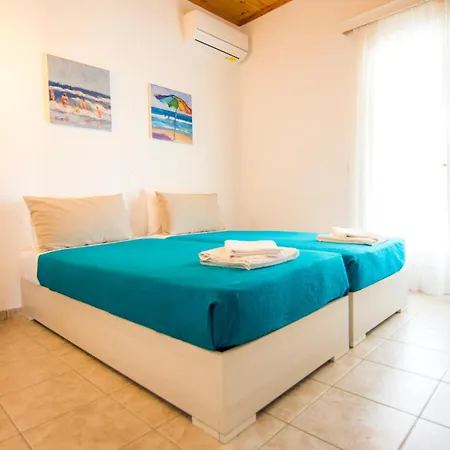 Serenity Apartments, Next To The Agios Georgios (Corfu)